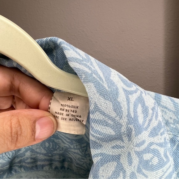 Island Republic 100% Silk Hawaiian Shirt Blue Print Sz XLarge - Picture 3 of 7